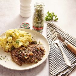 atmosphere photo of the pot of Persaillotte Albert Ménès