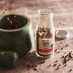 photo d'ambiance du pot de Poivres et Baies Albert Ménès