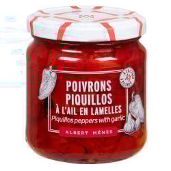 Piquillos peppers with garlic slivers
