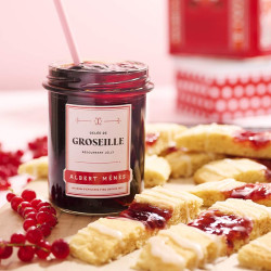 Gelée de groseille acidulée Albert Ménès servie avec des biscuits, pour un goûter ou un dessert raffiné.