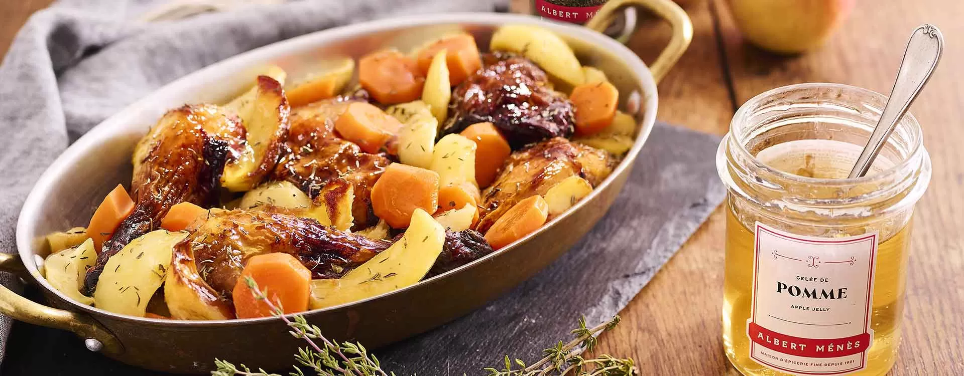 Poulet à la gelée de pomme, carottes et pommes de terre