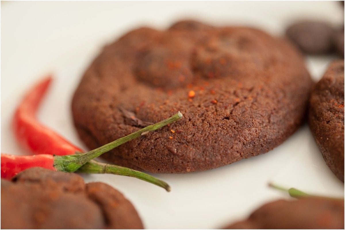 Cookies moelleux tout chocolat et piment d’Espelette