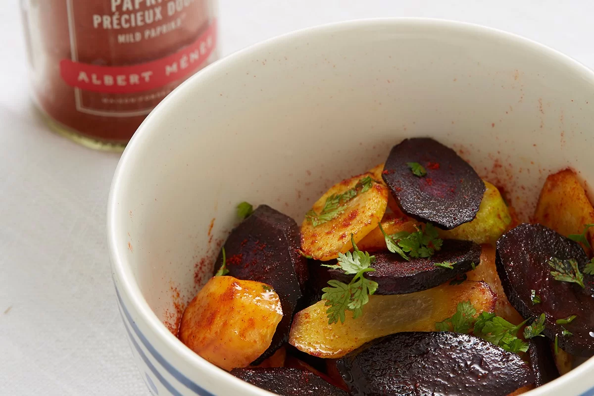 Salade croquante de carottes colorées au Paprika Doux