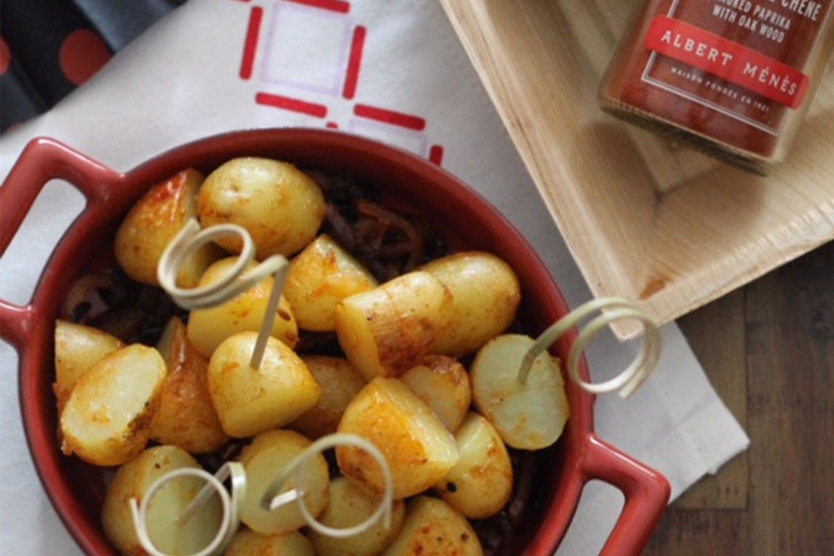 Tapas de patatas bravas pimentées