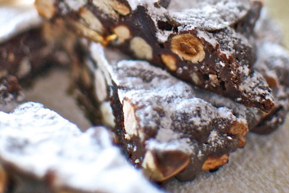 Gâteau de Sienne au Chocolat et Poivre Sauvage