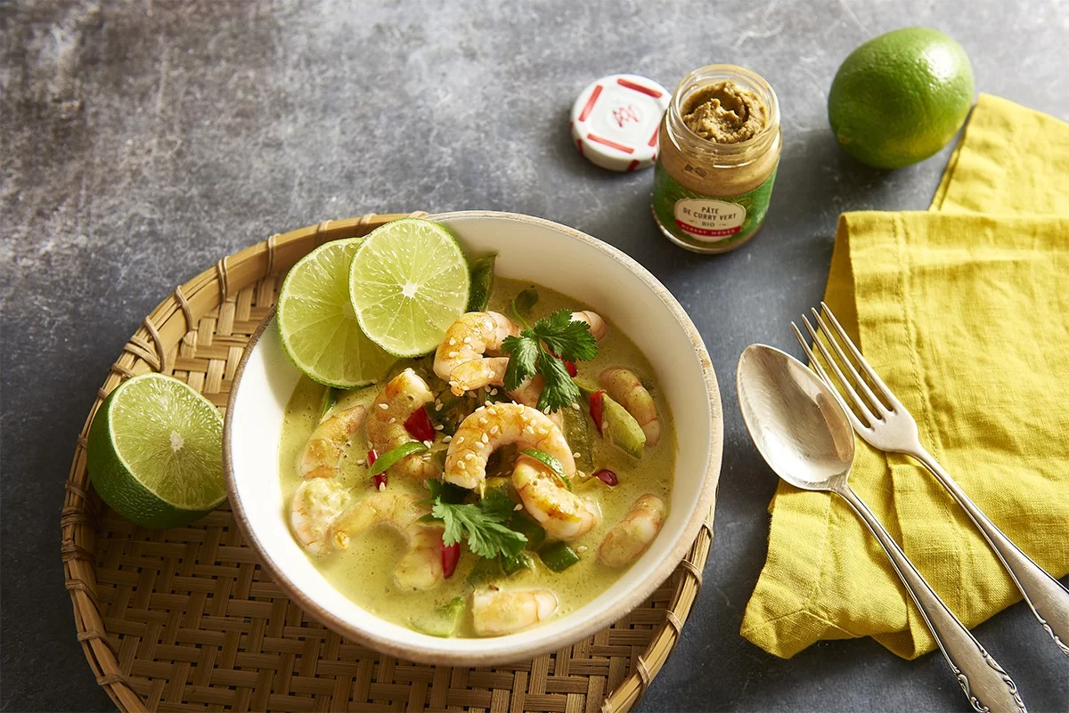 PRAWNS WITH GREEN CURRY PASTE