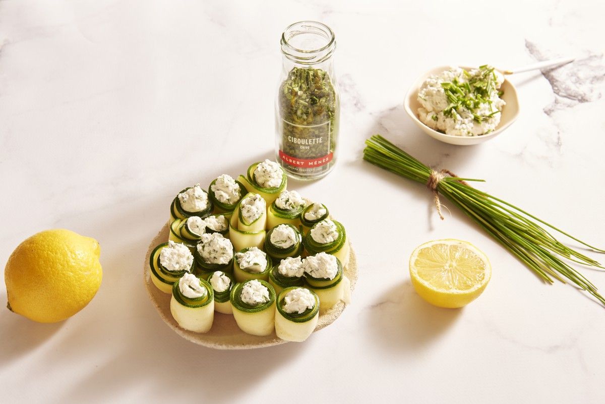 Roulés de courgette, chèvre frais et ciboulette