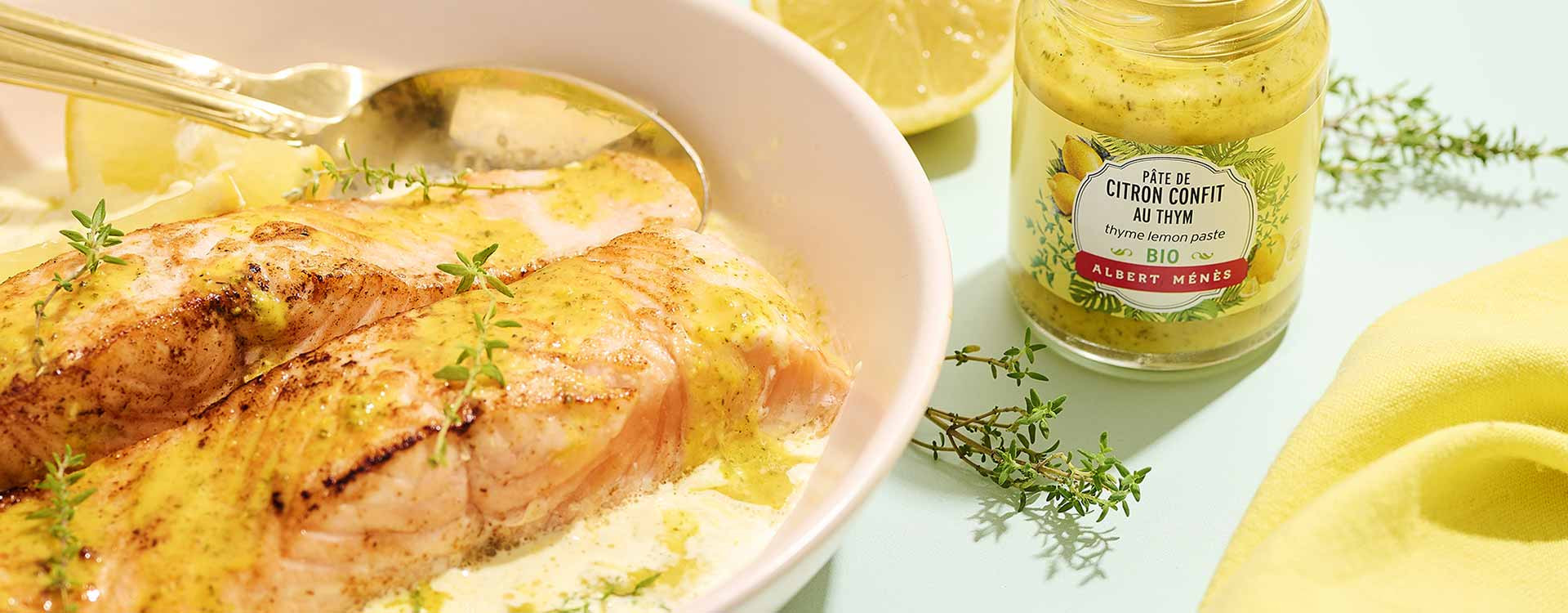 Saumon mariné au citron confit et thym