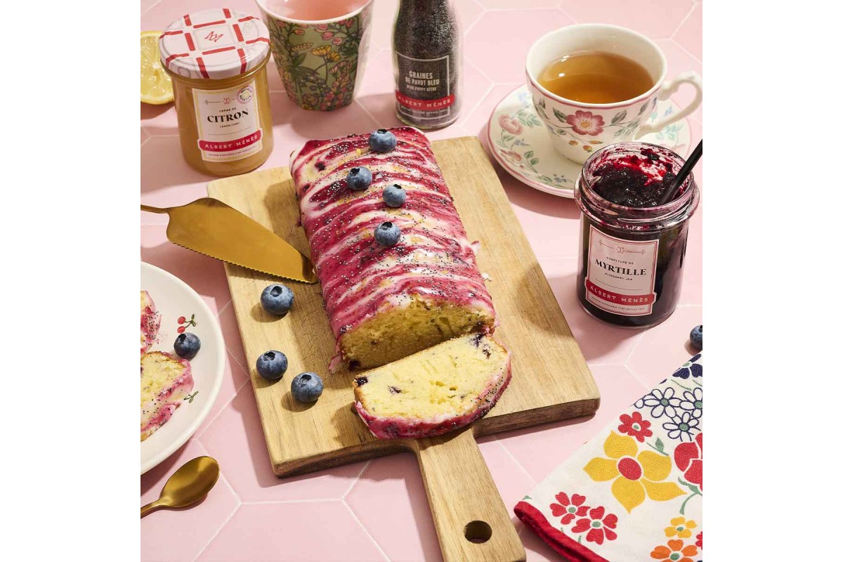Lemon, poppy seed and blueberry cake