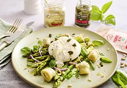 Salade d'asperges, coeurs d'artichauts et confit de basilic